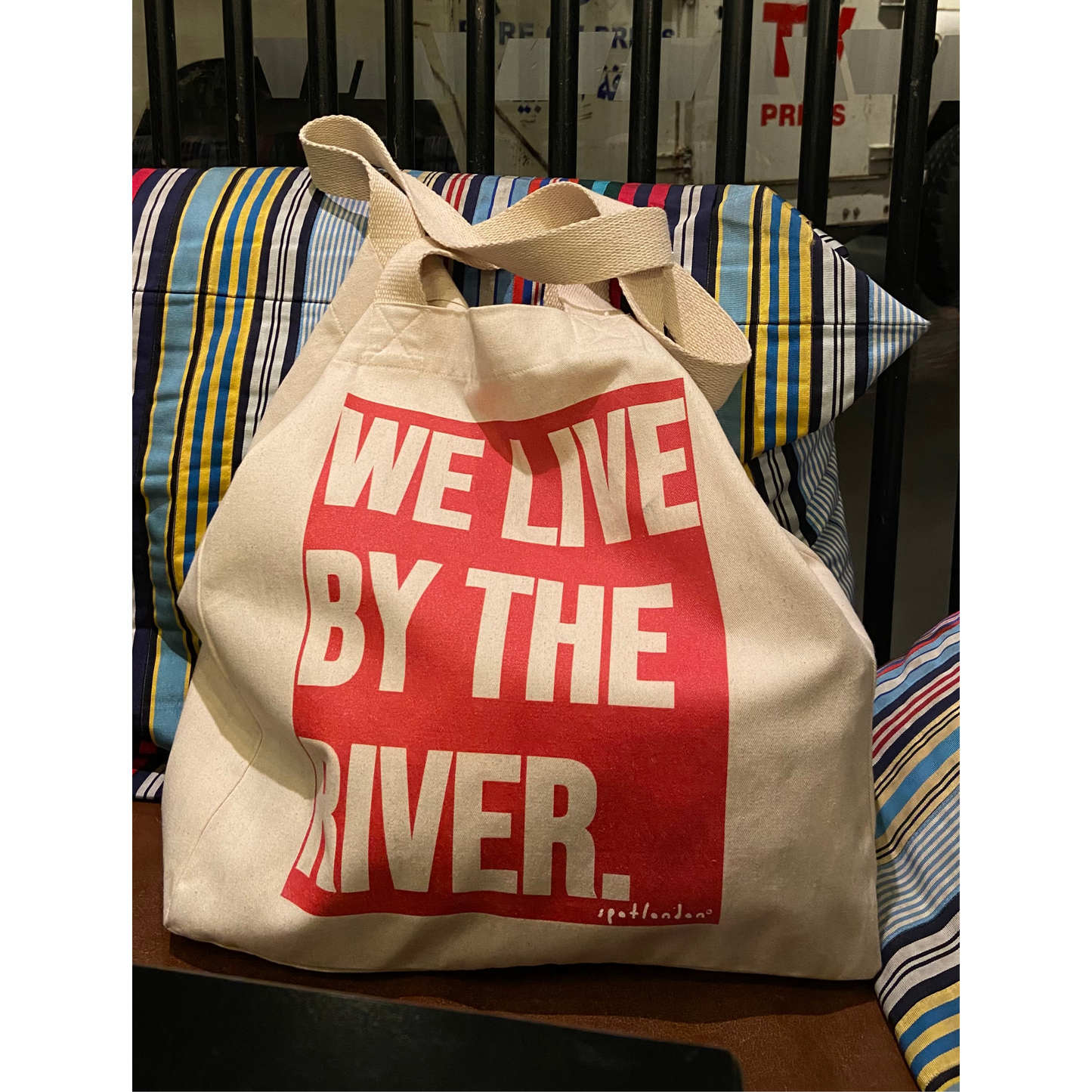 The Thames Tote